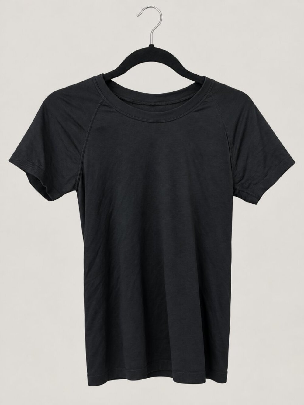Swiftly Tech Short-Sleeve Shirt